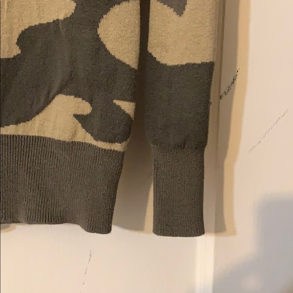 Camo sweater - Picture 3 of 4